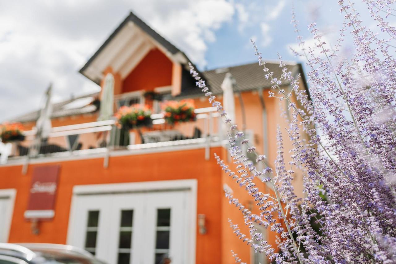 Wein- Und Gaestehaus Schwaab&Sohn Erden Exterior photo